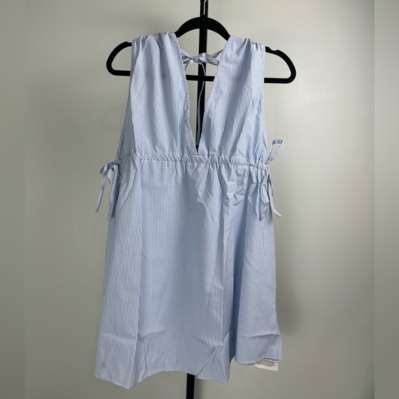 NWT ASOS DESIGN Seersucker Plunge Mini Sundress Ruched Waist Blue & White Stripe - Picture 5 of 8